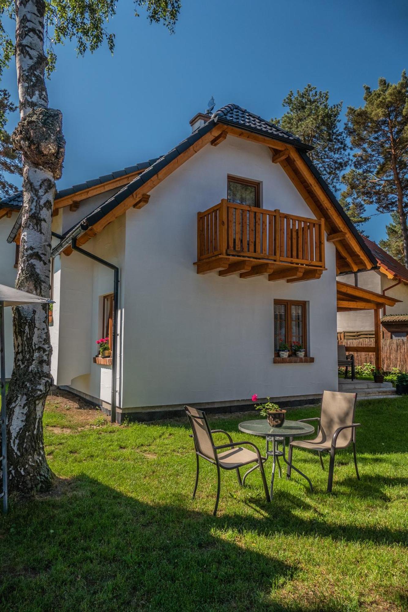 Lesna Chata Jaroslawiec Bagian luar foto